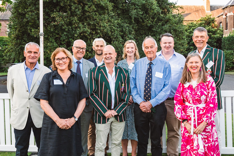 Alumni committee